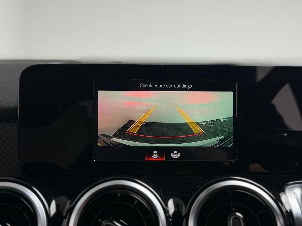 2020 Mercedes-Benz GLB Class