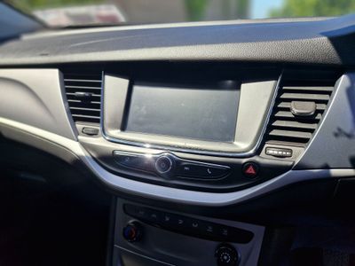 2018 Vauxhall Astra