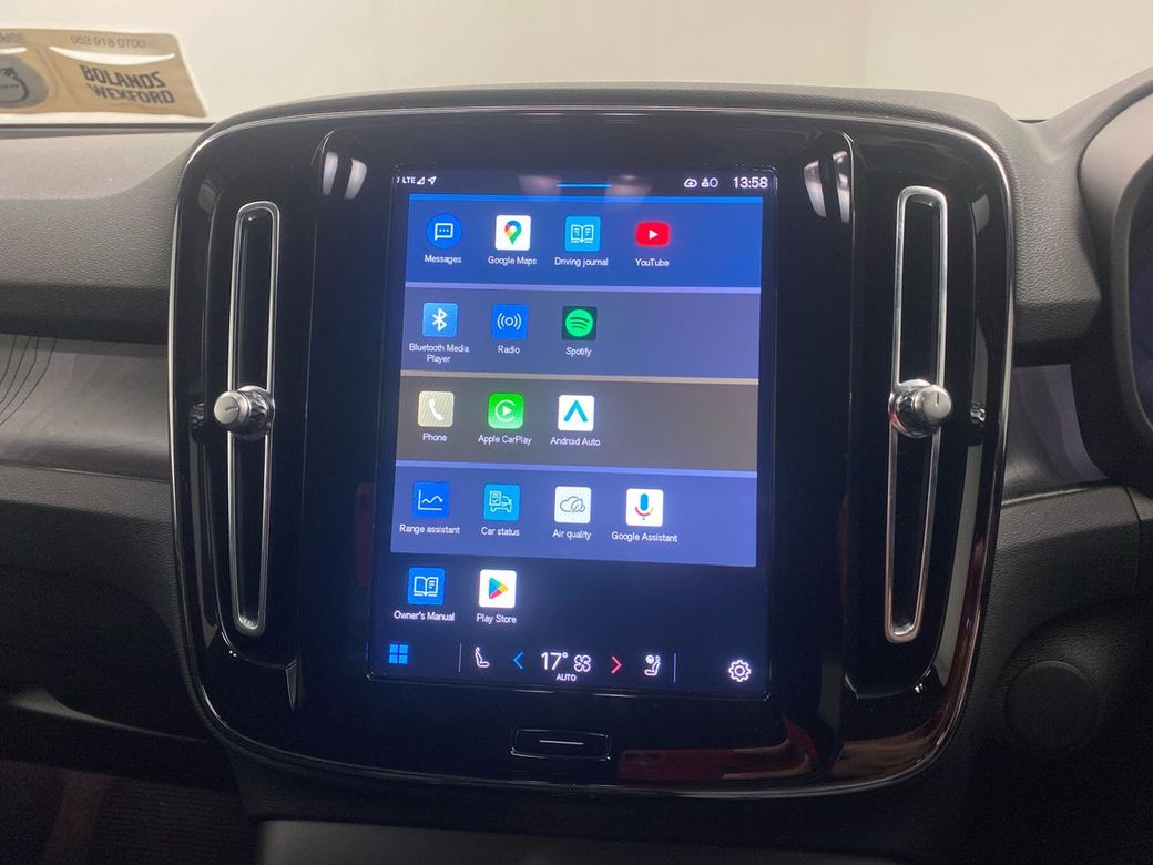 2025 Volvo XC40