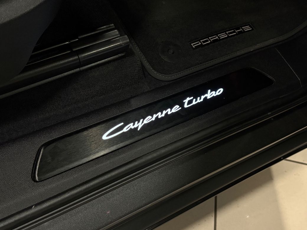 2024 Porsche Cayenne