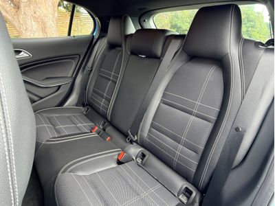 2016 Mercedes-Benz GLA 180