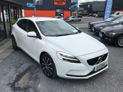 2017 Volvo V40