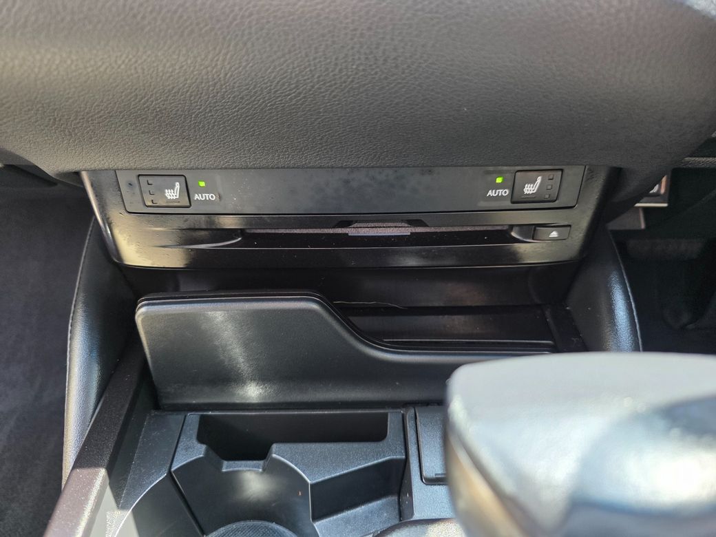 2021 Lexus ES 300h