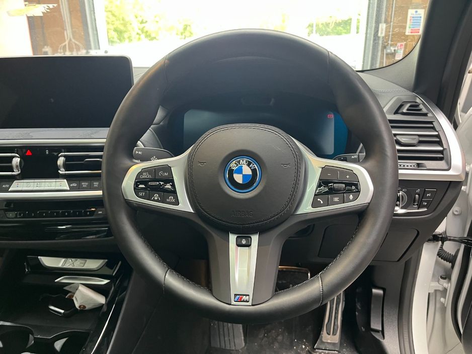 2024 BMW iX3