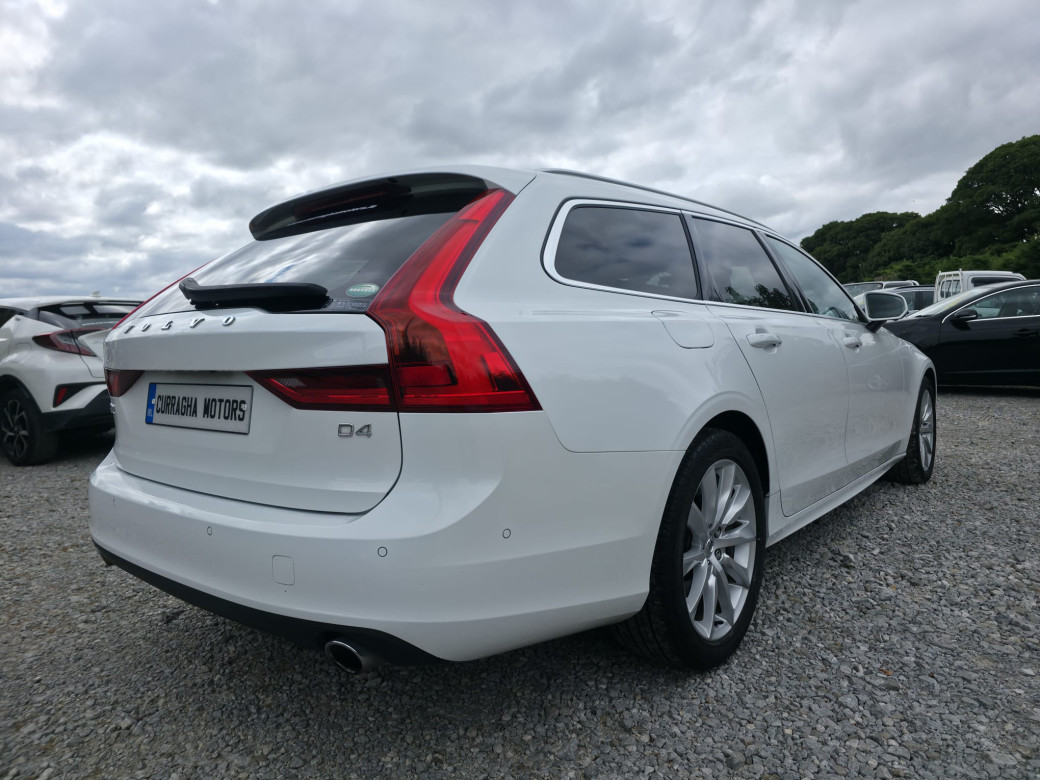 2020 Volvo V90