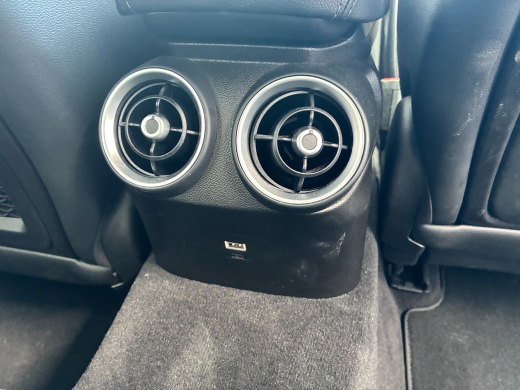 2025 Alfa Romeo Giulia