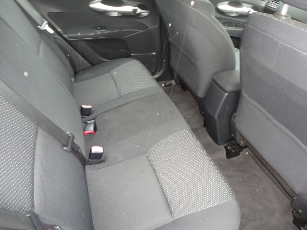 2012 Toyota Auris