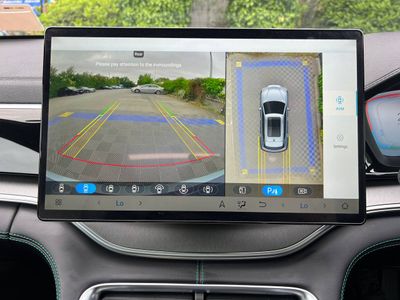 2025 BYD Seal U