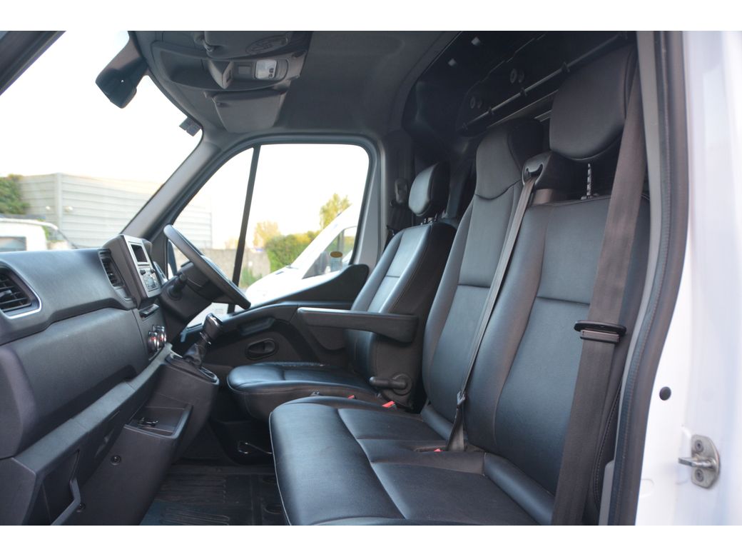 2021 Opel Movano