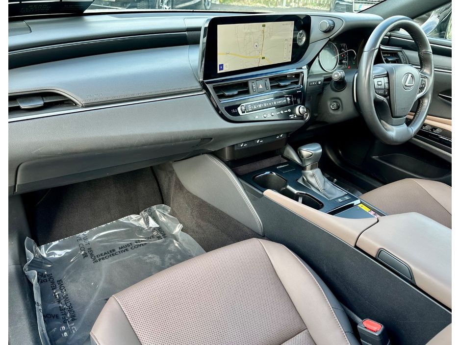 2023 Lexus ES 300h
