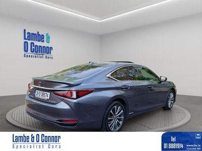 2021 Lexus ES 300h