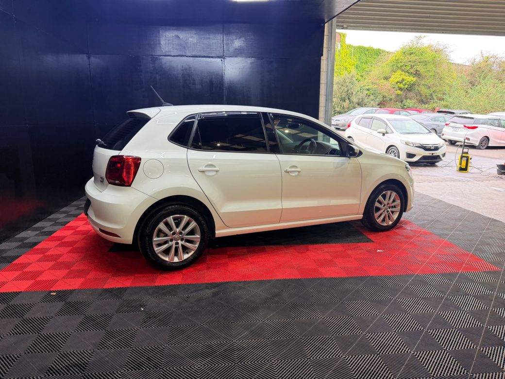 2017 Volkswagen Polo