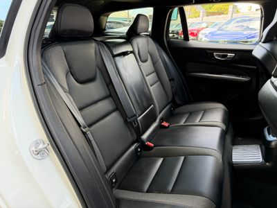 2022 Volvo V60