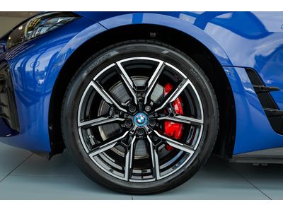 2024 BMW i4
