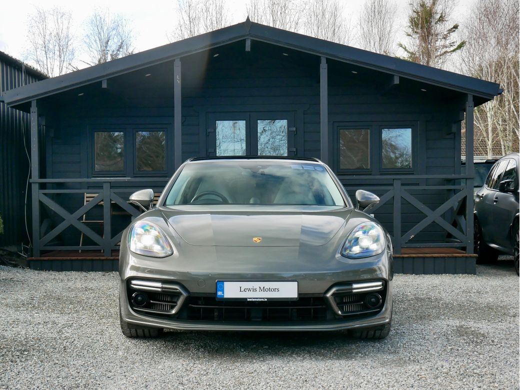 2023 Porsche Panamera