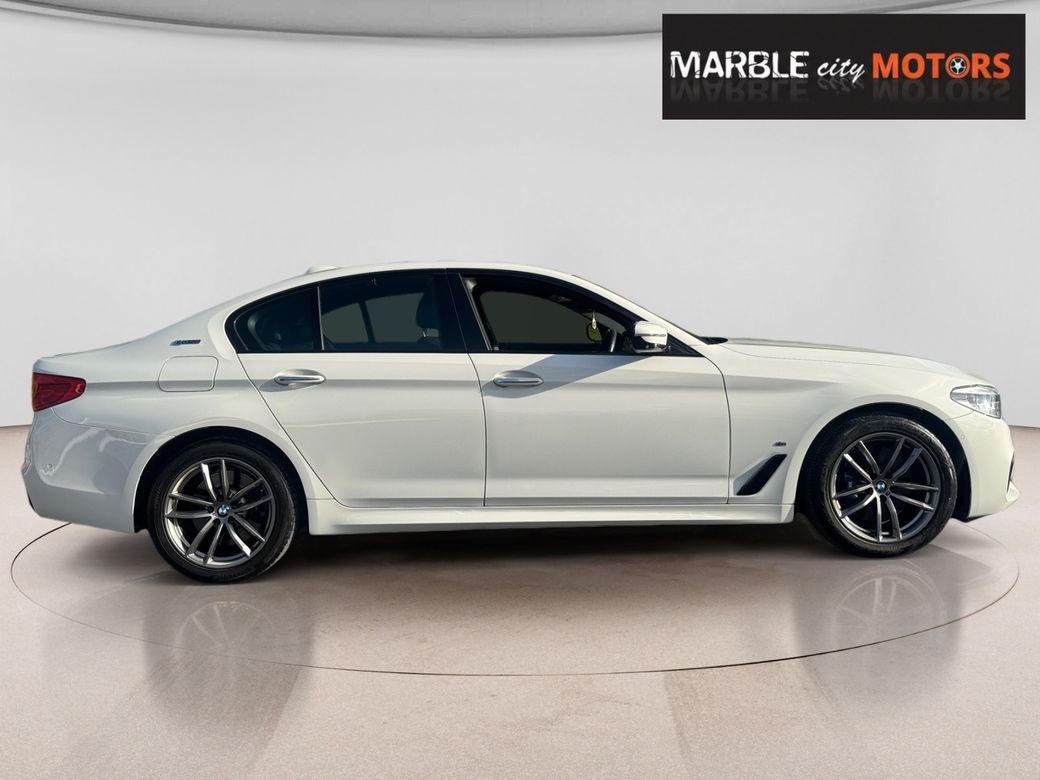 2019 BMW 530