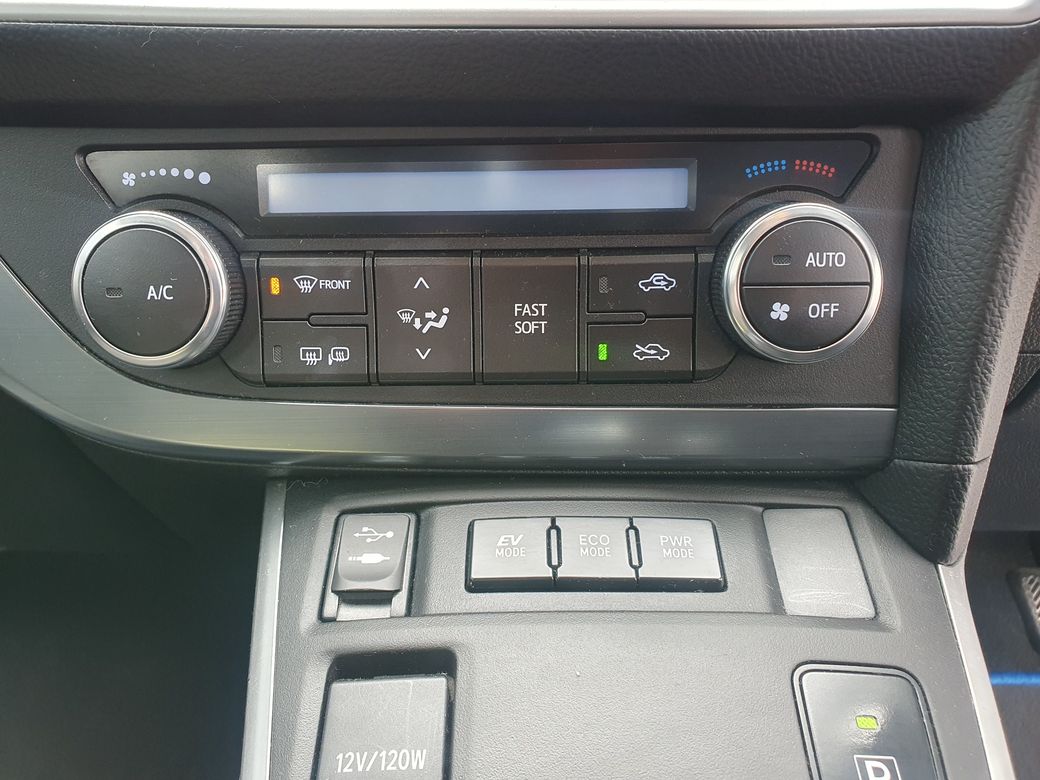 2013 Toyota Auris