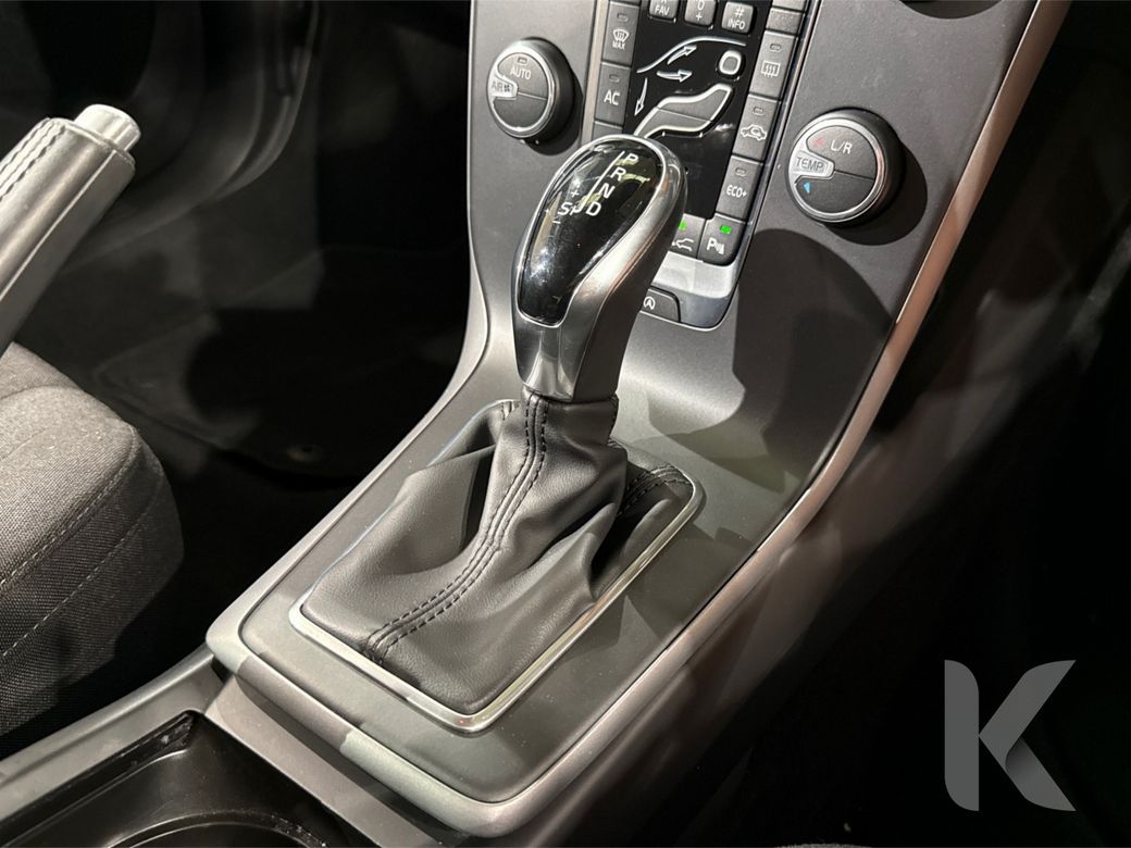 2019 Volvo V40