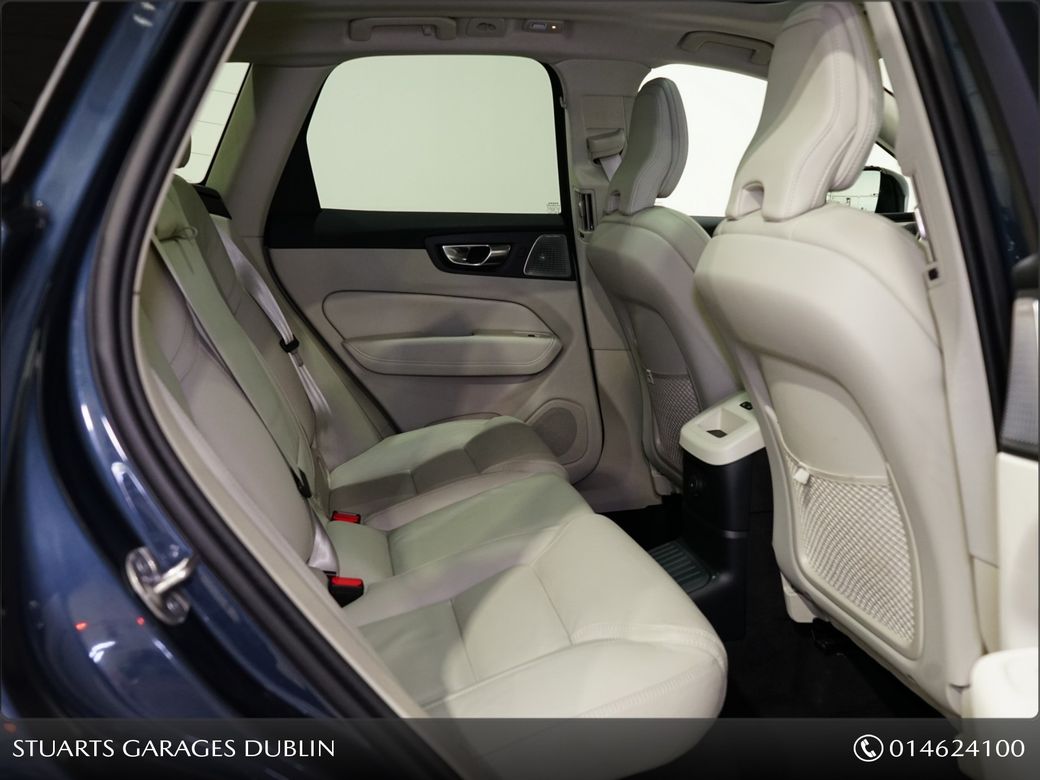 2025 Volvo XC60
