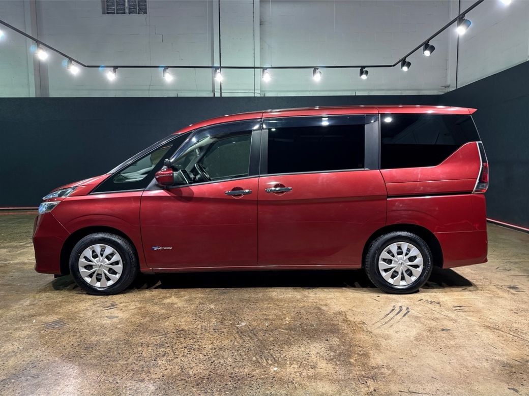 2017 Nissan Serena