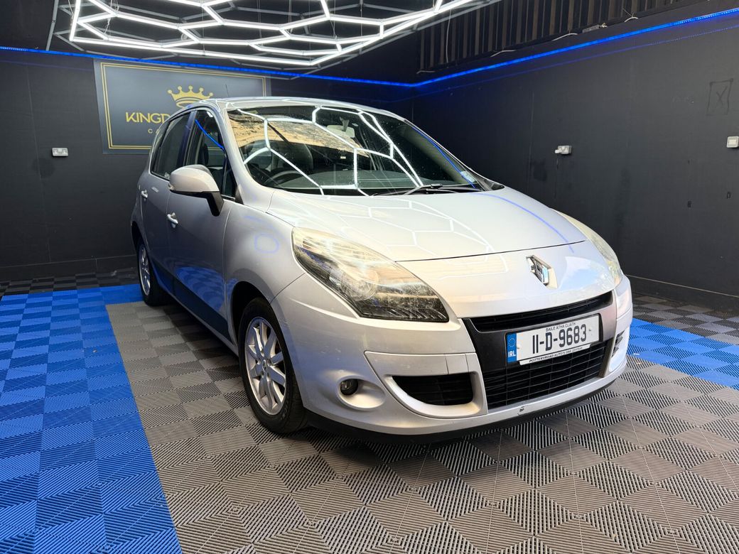 2011 Renault Scenic