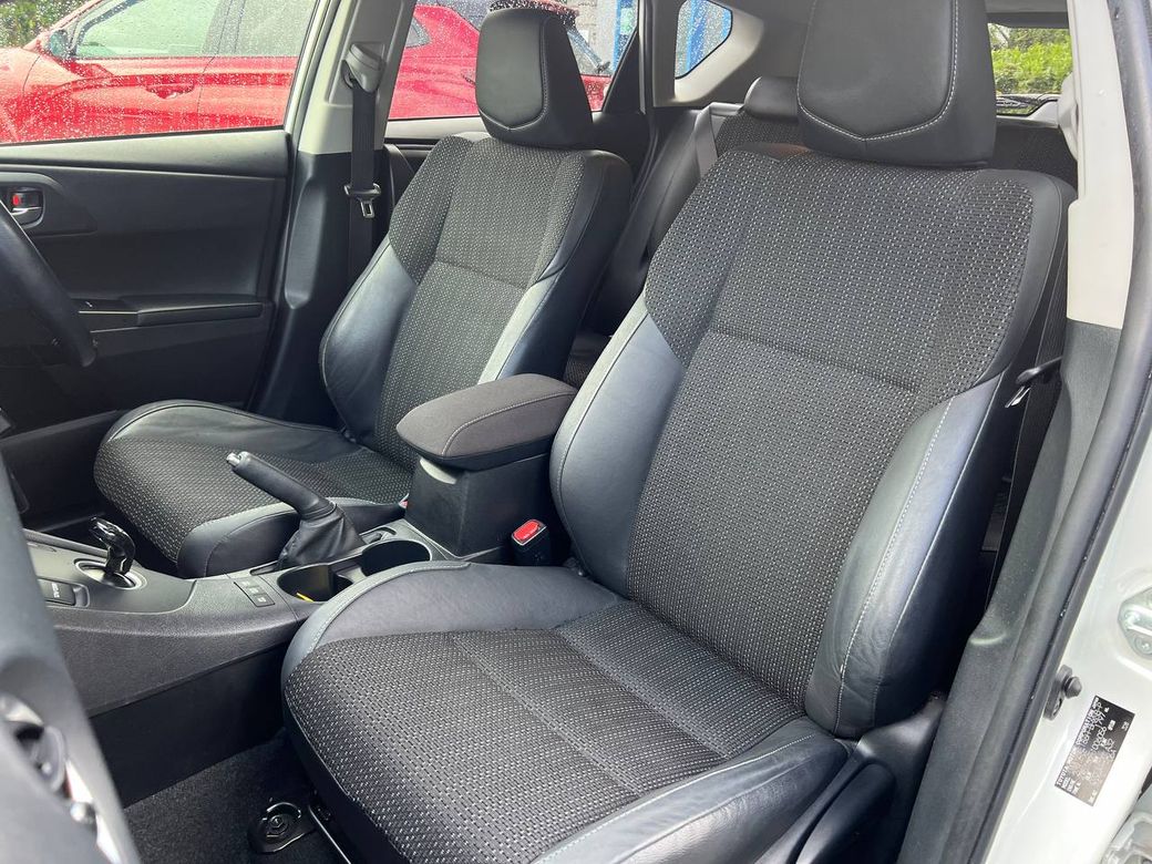 2017 Toyota Auris
