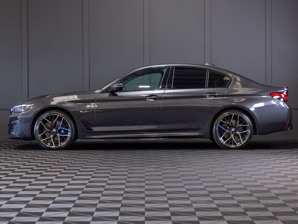 2022 BMW 5 Series