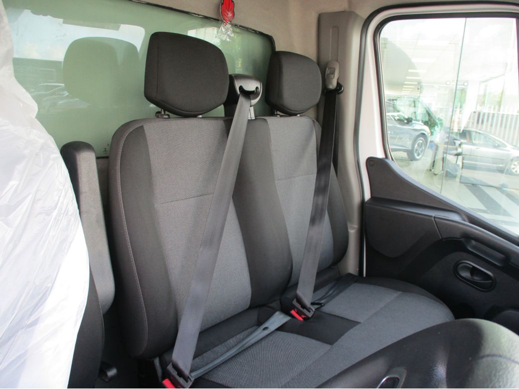 2022 Renault Master