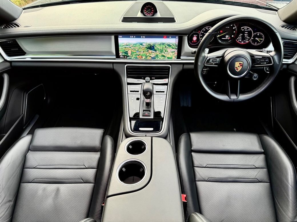 2021 Porsche Panamera