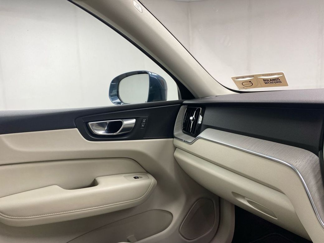 2024 Volvo XC60