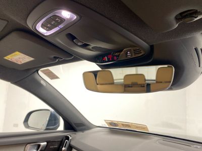 2021 Volvo XC40