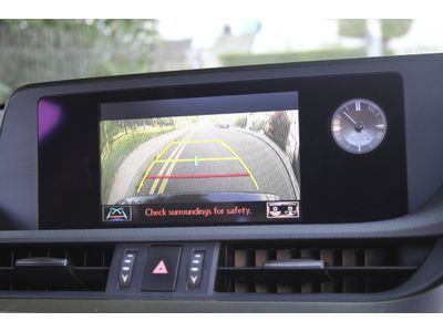 2019 Lexus ES 300h