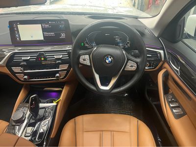 2021 BMW 5 Series
