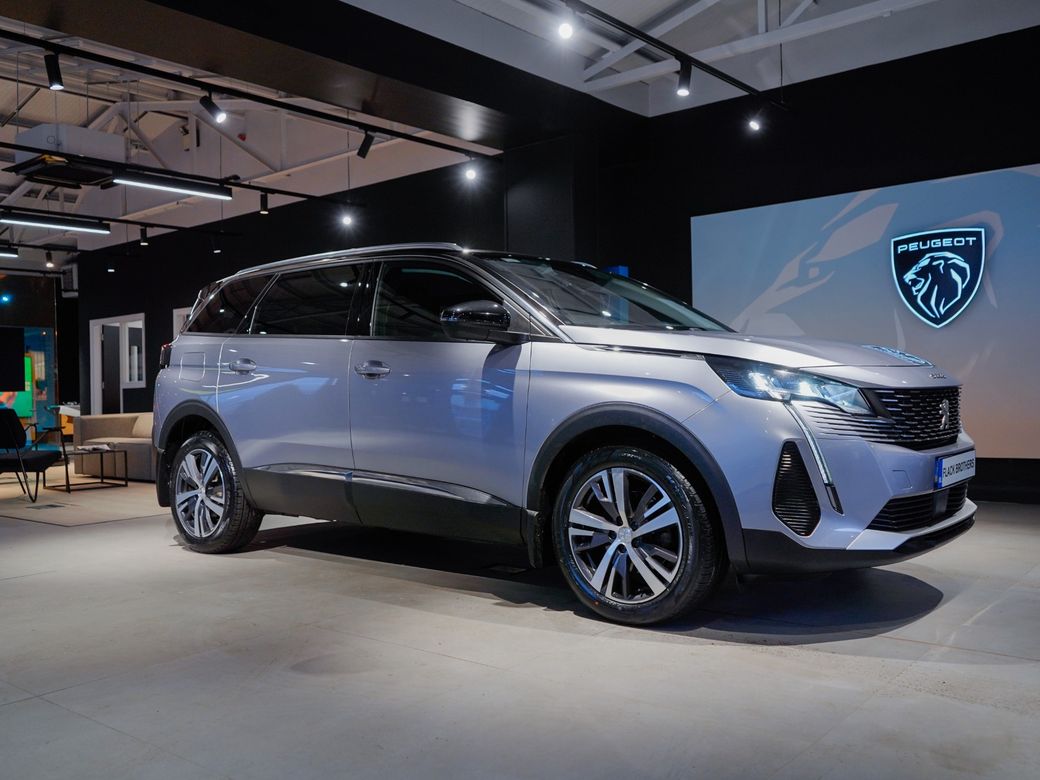 2023 Peugeot 5008