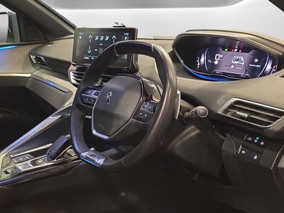 2021 Peugeot 5008
