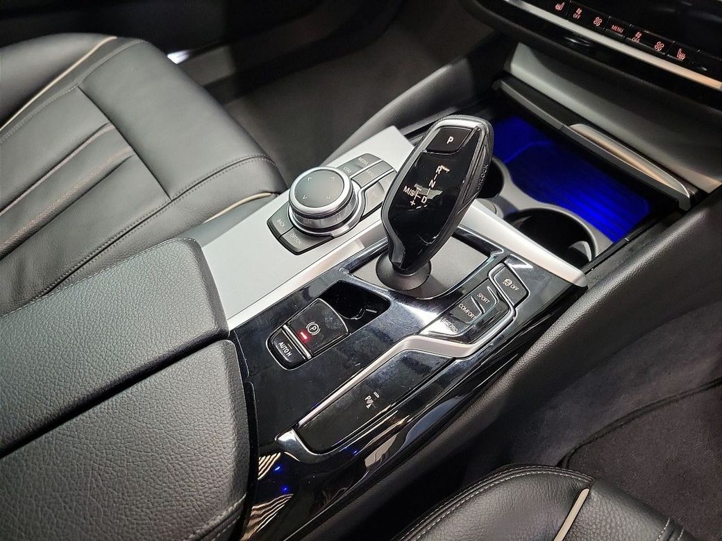 2022 BMW 5 Series