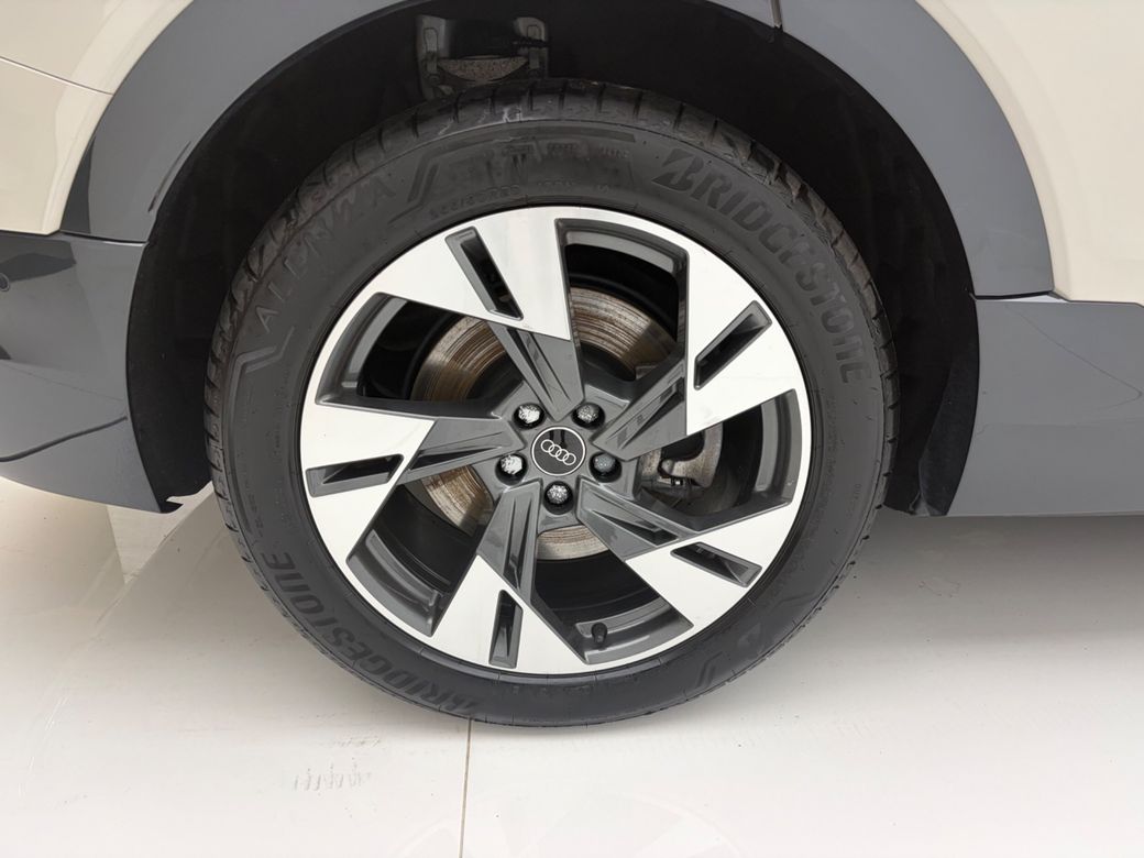2024 Audi Q8 e-tron