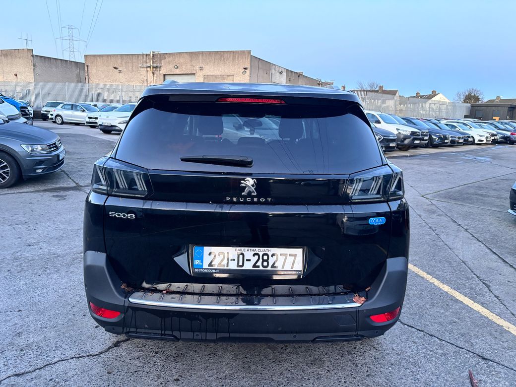 2022 Peugeot 5008