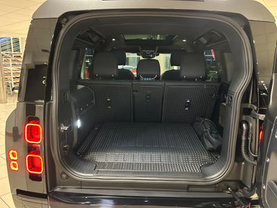 2025 Land Rover Defender