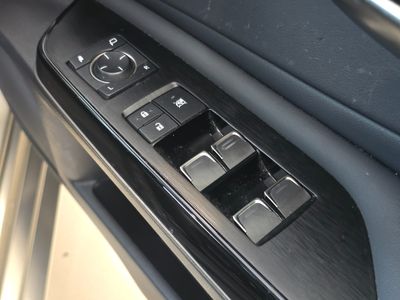 2023 Lexus ES 300h