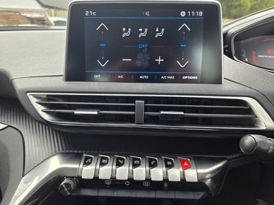 2021 Peugeot 5008