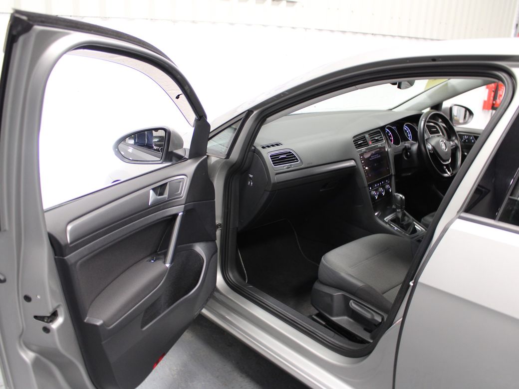 2017 Volkswagen Golf