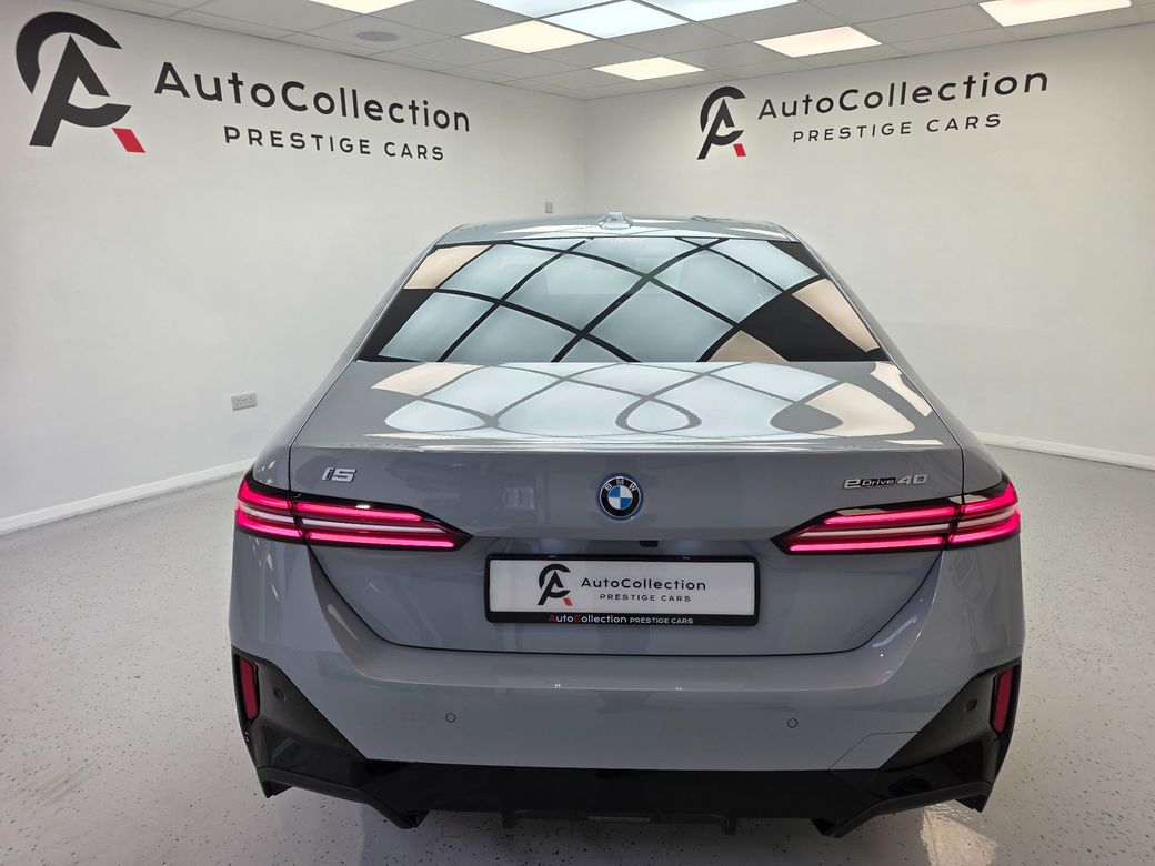 2025 BMW i5
