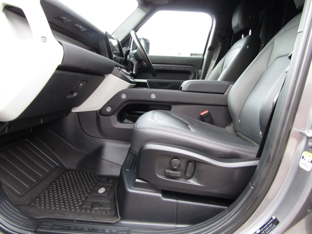 2023 Land Rover Defender