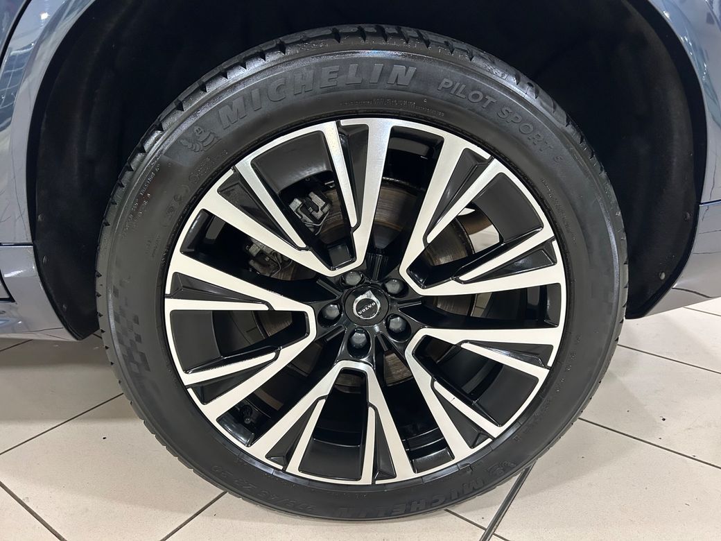 2023 Volvo XC90