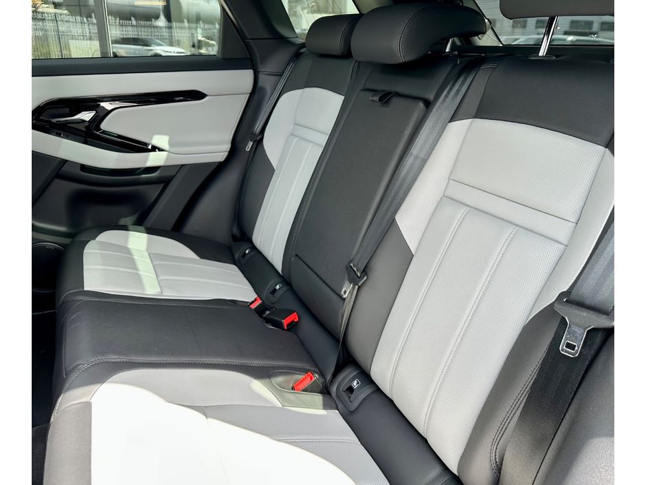 2026 Land Rover Range Rover Evoque
