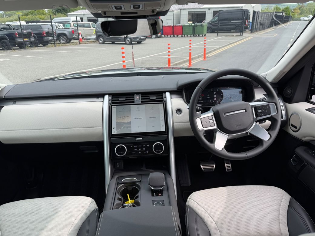 2025 Land Rover Discovery
