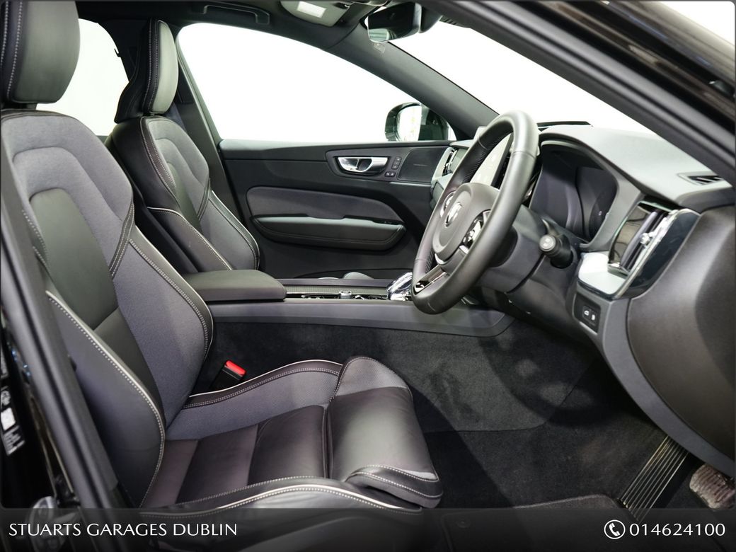 2025 Volvo XC60