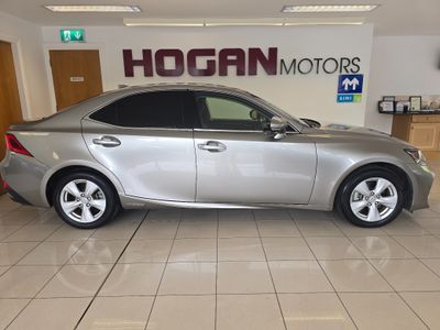 2019 Lexus IS 300h