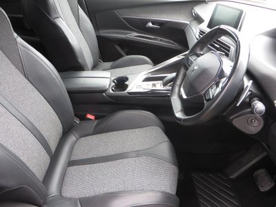 2020 Peugeot 5008